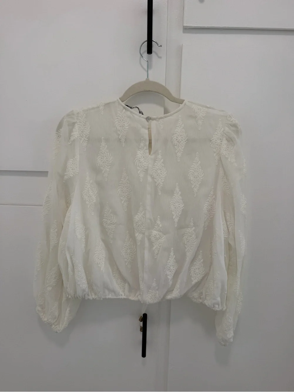 Zara Women’s Cream Embroidered Long-Sleeve Blouse